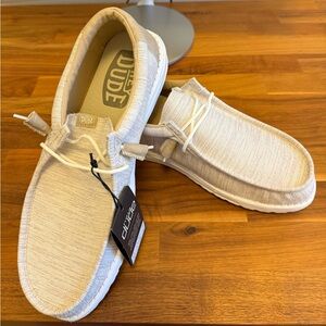 NWT Men’s Hey Dude Wally Ascend Woven in Ivory Coast, Size 13